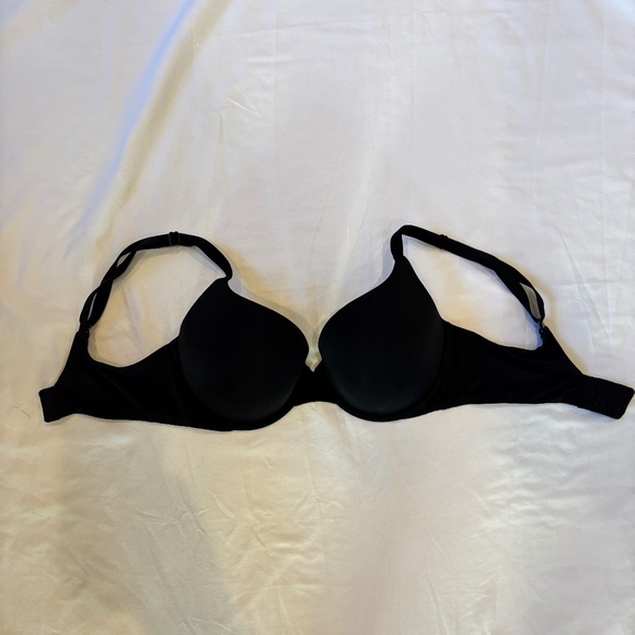 Victoria's Secret Other - Victoria’s Secret Black T-Shirt Bra 34D Lightly Lined Everyday Wear
